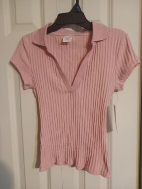 No Boundaries Light Pink Ribbed V-Neck Polo Top